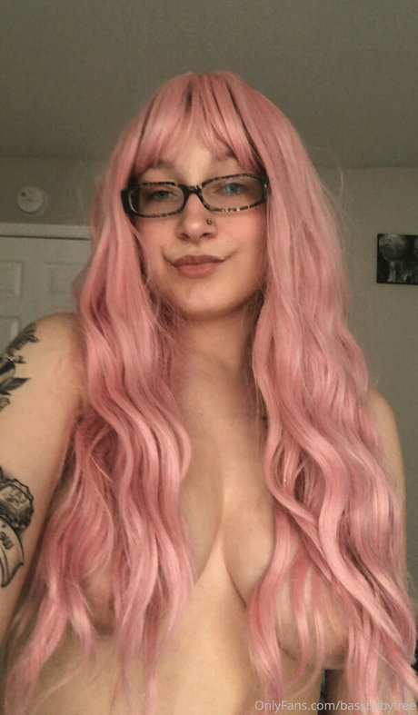 bassbabyfree ポルノスター ヌード 画像