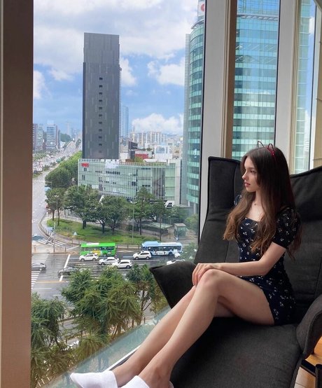 Elina Karimova 素敵なポルノスター 画像