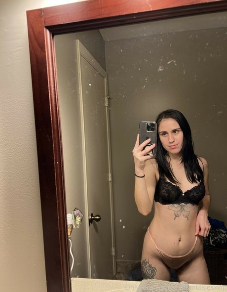 美しいベイビーオンリーファンズ セクシー裸 写真