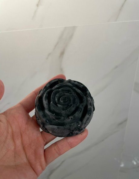 巨尻オンリーファン セクシーヌード 写真