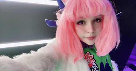 Alcololi アダルトモデル 写真