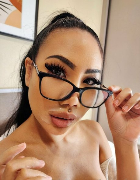 fernieasianx ポルノスター 写真