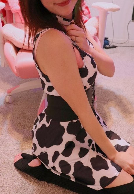 ニューハーフの乗馬オンリーファンズ セクシー 画像