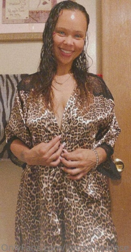 iamamorarose ホット女優 写真