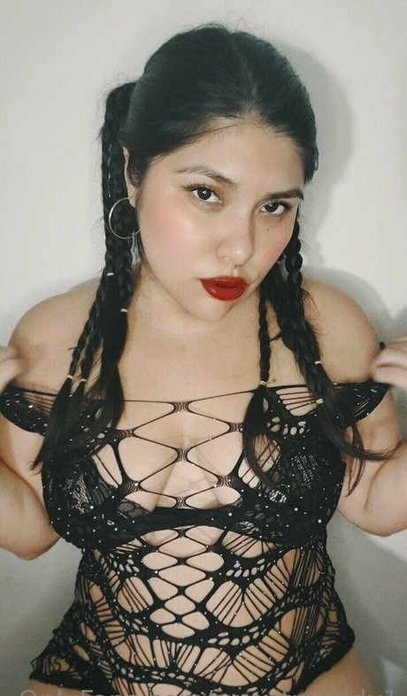 黒檀BDSMオンリーファンズ ポルノ 写真