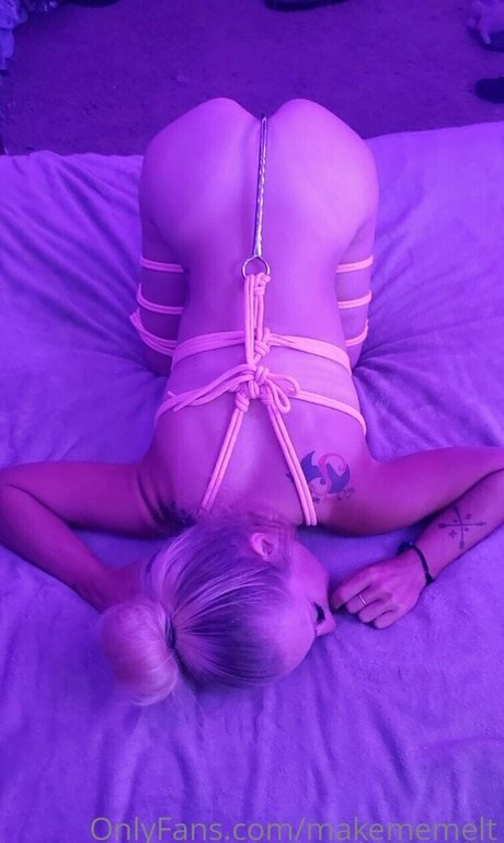 makememelt エロティック女優 写真