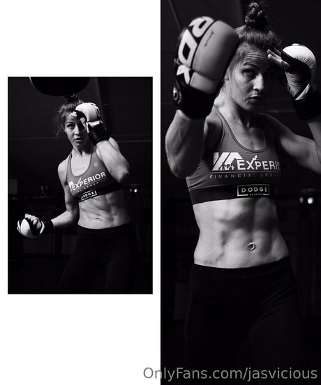 jasvicious ホット女優 写真