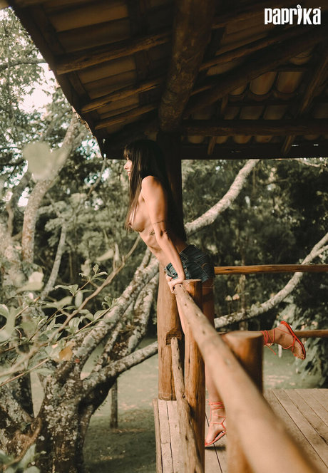 巨乳ストリップオンリーファンズ 無料アダルト ギャラリー