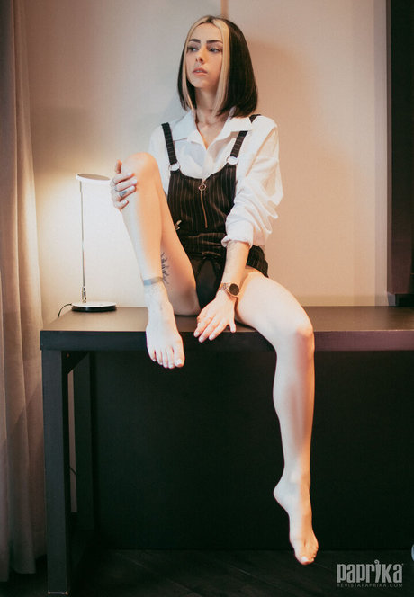 キティ・ウェット・オンリーファンズ アダルト ギャラリー