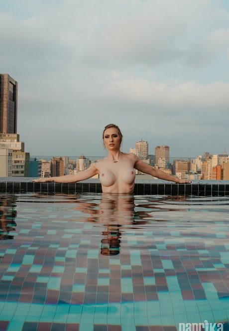 アジアン潮吹き オンリーファンズ 無料アダルト 画像