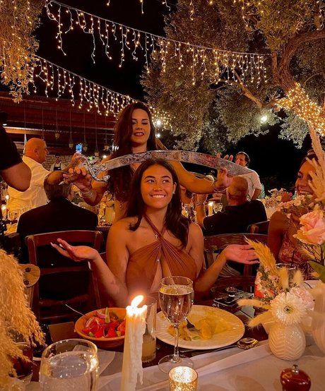 alex papadonker ポルノ女優 写真