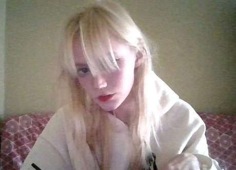 デカ尻ジーンズ オンリーファンズ 限定 写真