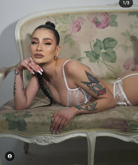 Agata Dziarma アダルトスター 写真