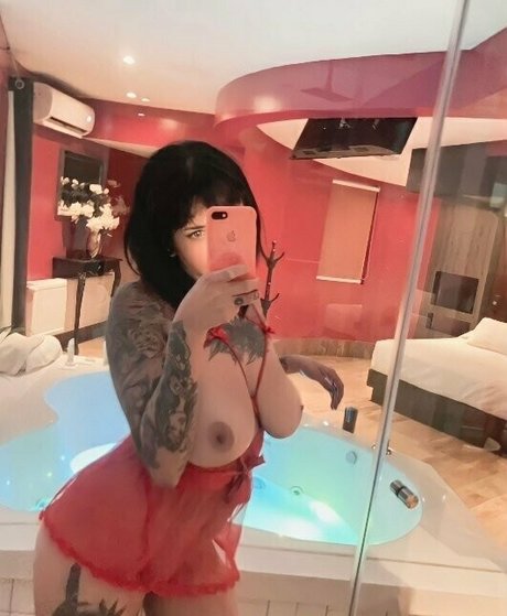 ティーンフィンガリングオンリーファンズ セクシーxxx 画像