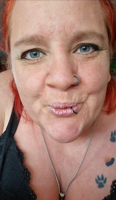 ジンジャーティーンオンリーファンズ ベスト 画像