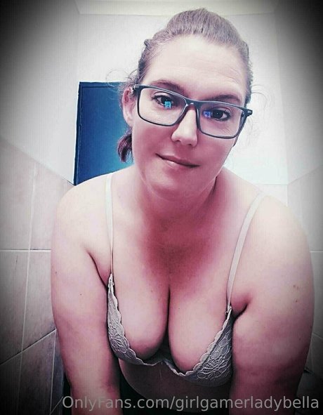 コスプレオナニーオンリーファンズ 美しい裸 写真