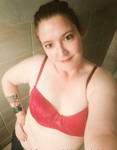 girlgamerladybella 素敵なポルノスター 写真