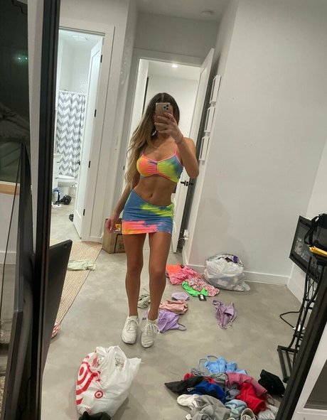 alyssa rhoades トップスター 写真