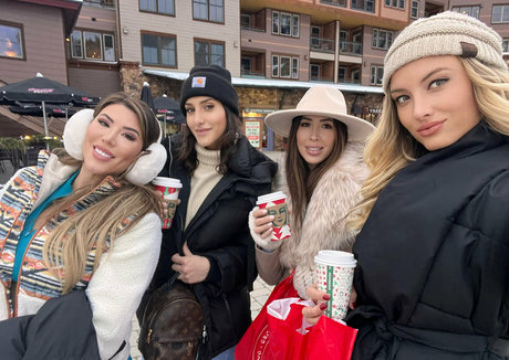 ティーンランジェリーオンリーファンズ ヌード アーカイブ