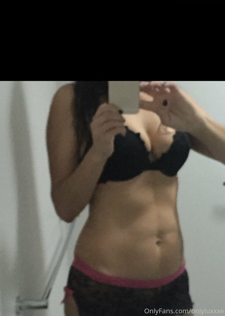 onlyluxxxe ポルノスター xxx 画像