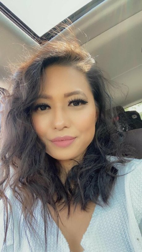 エモな痴女オンリーファンズ 無料セックス アーカイブ