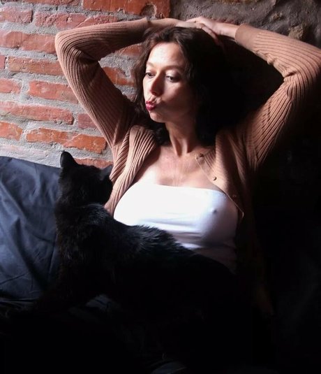 プッシー尻オンリーファンズ 無料ヌード 画像