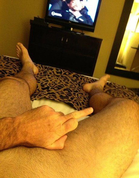 アナルファックオンリーファンズ セクシー裸 写真