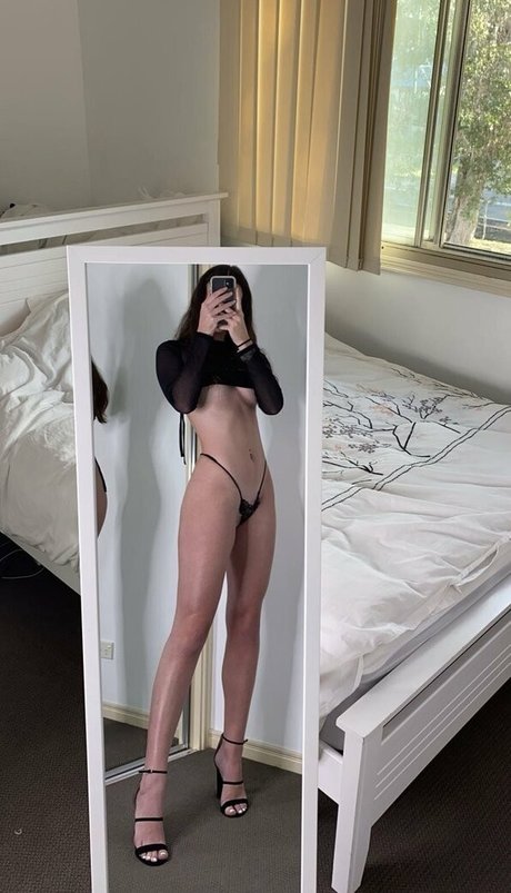 juicyalycia ポルノスター ヌード 写真