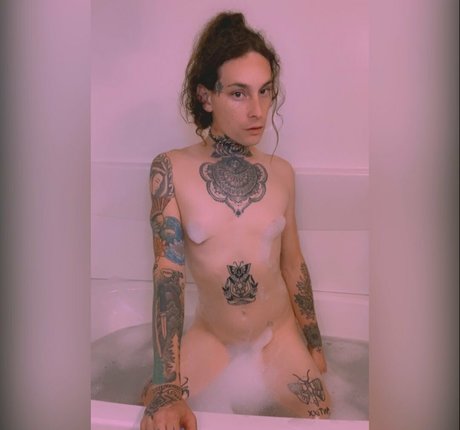 Hayley Hazel エロティックなポルノスター 写真