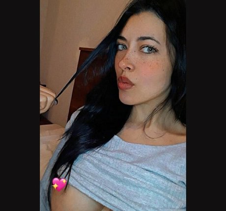 Lucyboom ポルノスター 画像