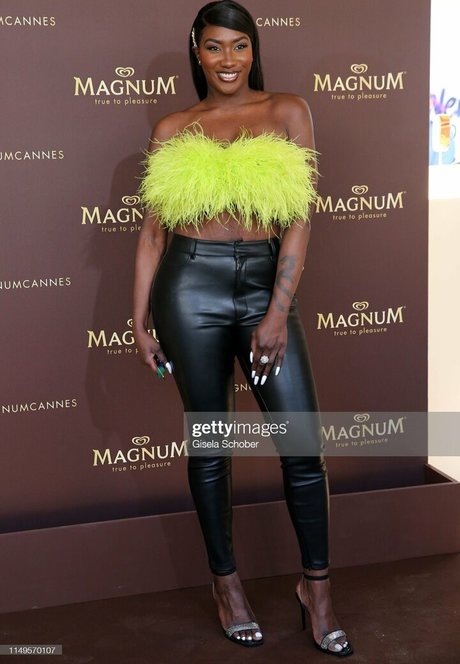 Aya Nakamura ポルノスター xxx 写真