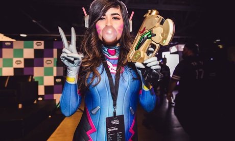 メコスジのオンリーファンズ 無料裸 ギャラリー