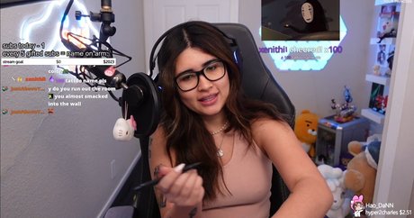 コスプレ ヘンタイ オンリーファンズ パーフェクト 写真