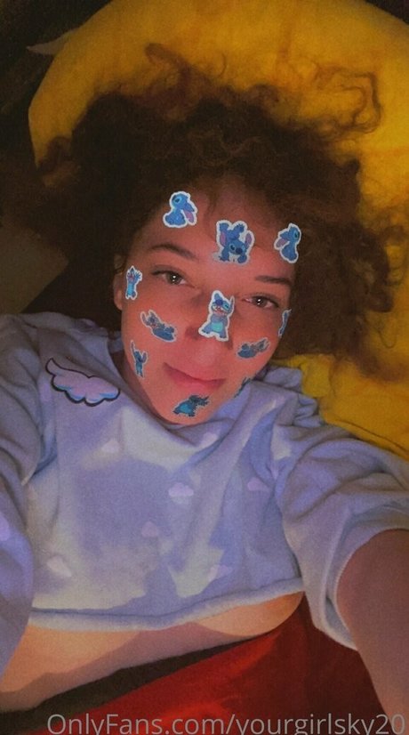 ニューハーフの乗馬オンリーファンズ 無料アダルト 写真