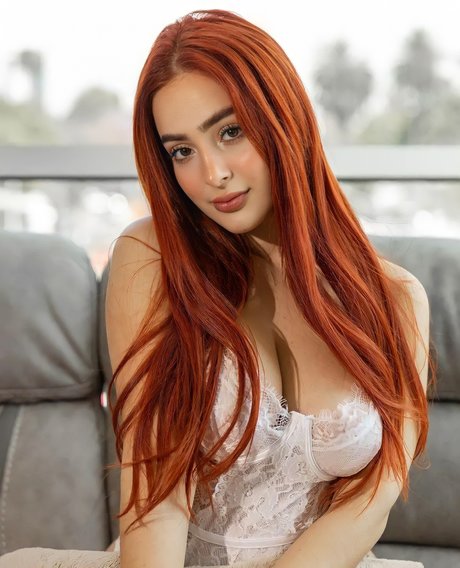 Nicolle Figueroa ポルノスター ギャラリー