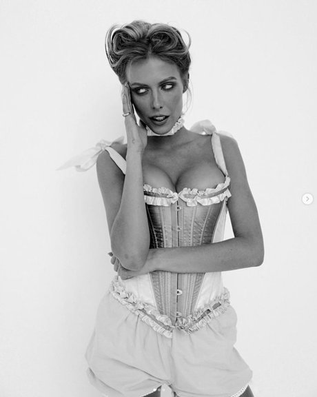 Oxana Streltsova トップスター 画像