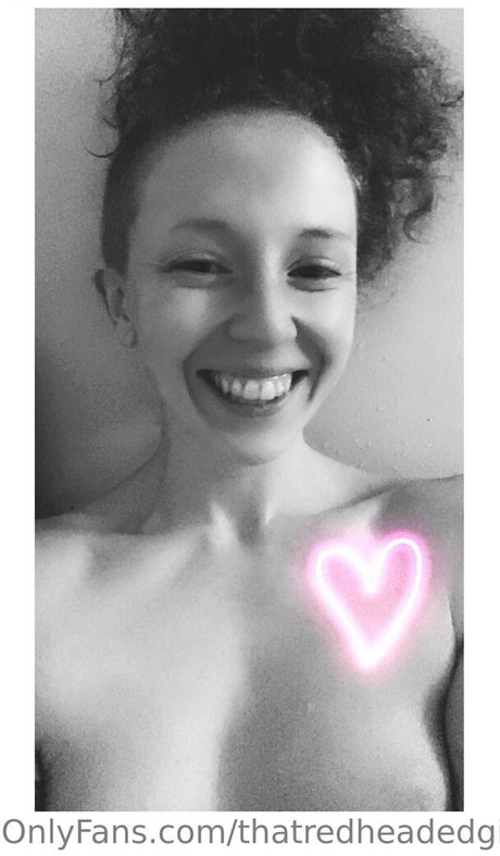 thatredheadedgirl6 裸のモデル ギャラリー