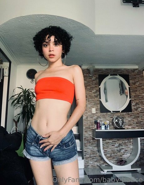 baby hatice 独占女優 ギャラリー