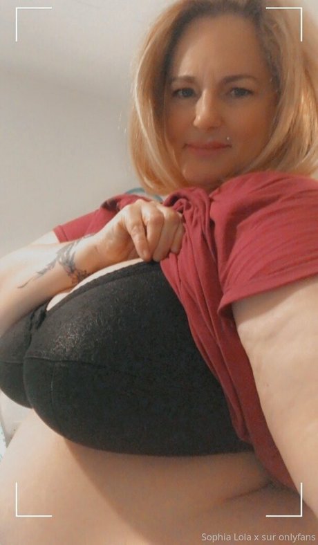 sophialola34 アートポルノスター 写真