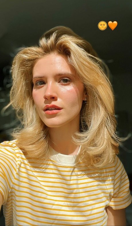 Stylewithmaddi 高品質のポルノスター 写真