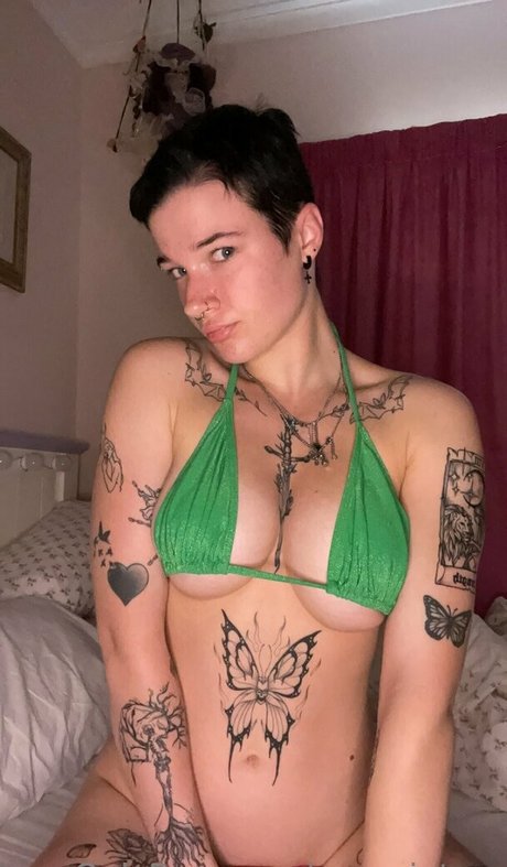 エキゾチックなオンリーファンズ エロ 写真