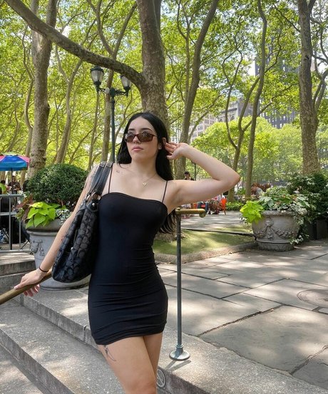 Shilynn Velez 高品質モデル 写真