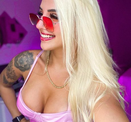 Leticia Ferrazzani アートポルノスター 写真