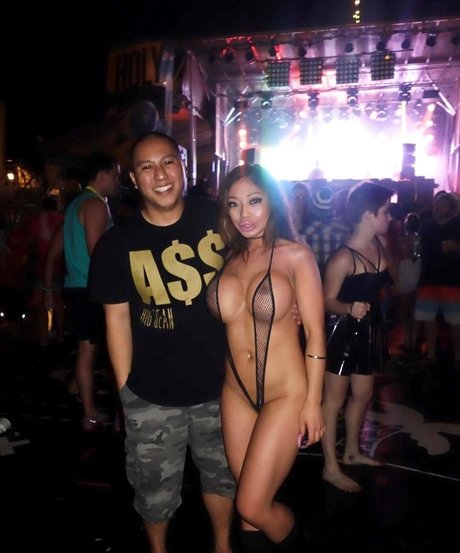 貞操帯オンリーファンズ アートポルノ 画像