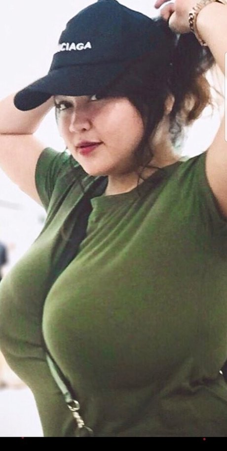 ティーンレズビアンオンリーファンズ ホット裸 画像