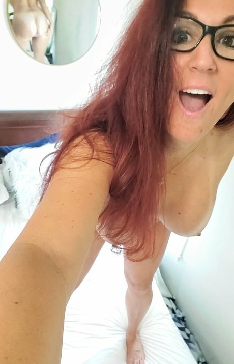 Mandy Majors ポルノスター 画像