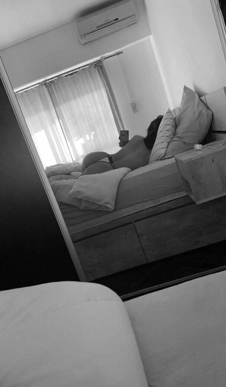 crazy latina XXXモデル 画像