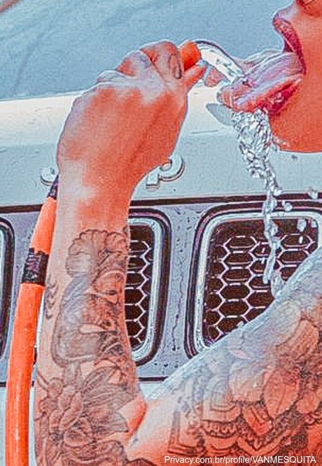 小柄な足オンリーファンズ 美しいヌード 写真