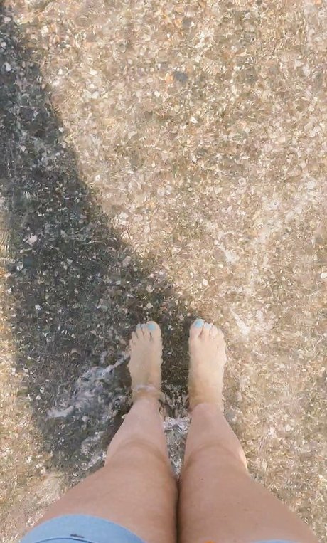 フィットネスベイビーオンリーファンズ セクシーヌード 写真