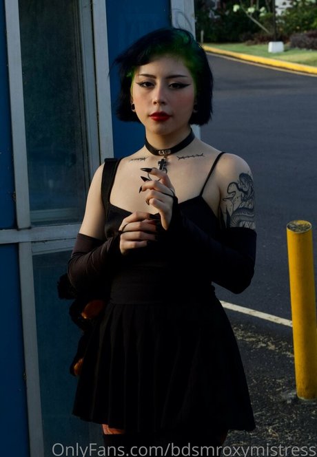 mistressroxybdsm ポルノ女優 画像